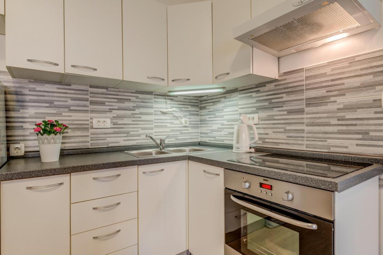 Petite Apartman Split Kültér fotó